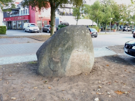 Bild 2 von Findling Am Wiemenkamp